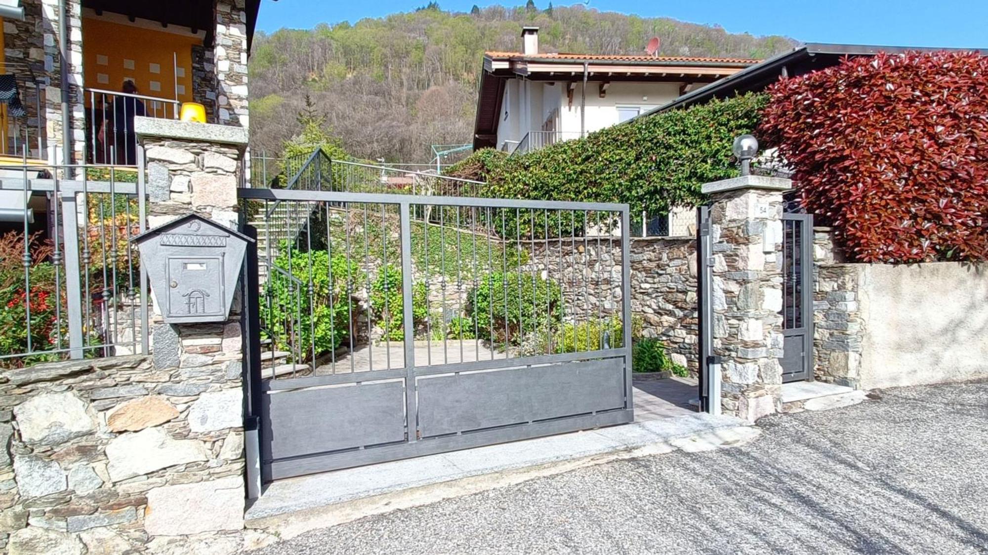 Villa Vill'Ariel Sport & Relax à Brovello-Carpugnino Extérieur photo